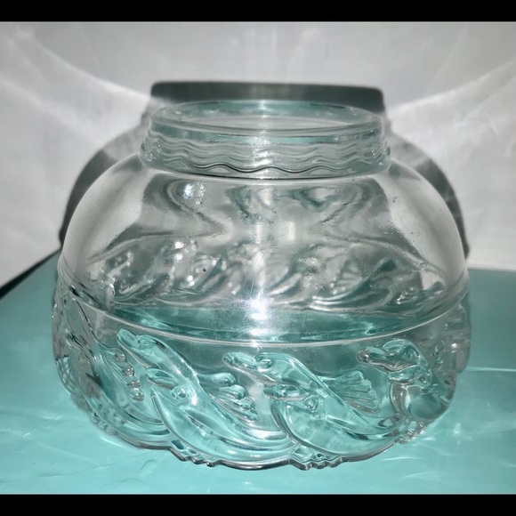 New Tiffany Dolphin Scalloped Rim Art Glass Bowl - Picture 11 of 16